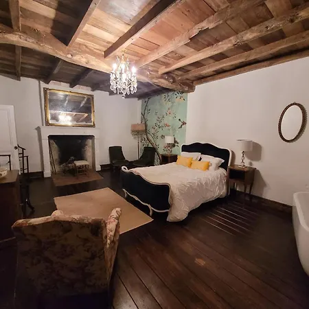Holiday home Authentiek Met Zwembad In Dordogne. Gout-Rossignol