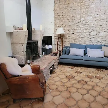 Authentiek Met Zwembad In Dordogne. Gout-Rossignol